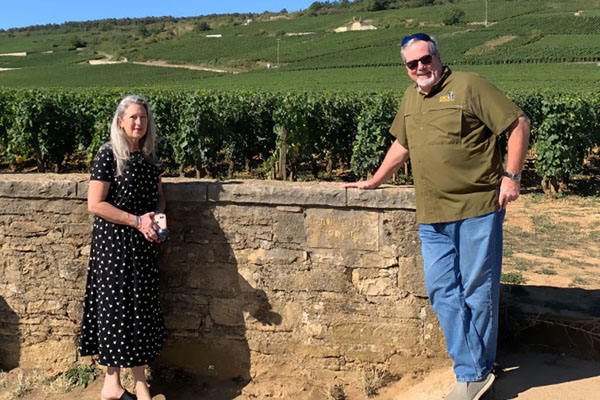 John H. Whitcomb M.B.A. ’85 and Yvonne R. Whitcomb enjoy a visit to Domaine de la Romanée-Conti, a wine-producing estate in Burgundy, France.