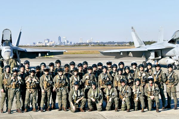 William &amp; Mary Executive MBA Alumni Honor President Carter with Historic Flyover